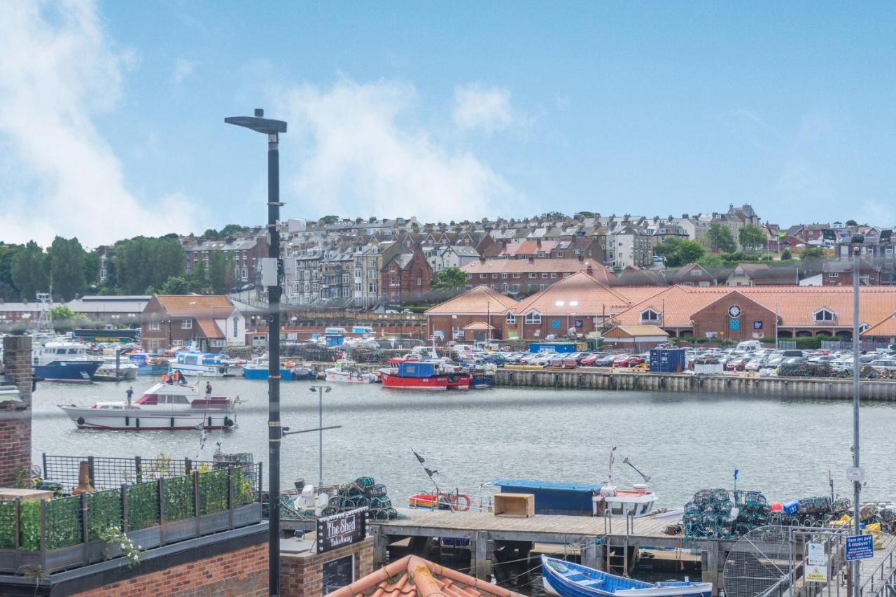 What A View At Quayside Apartment Whitby Exterior photo